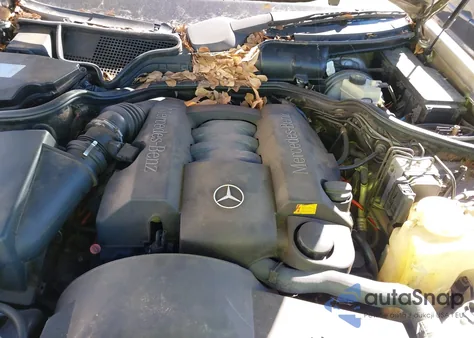 1998 Mercedes-Benz E 320 из США, поврежденный, VIN WDBJF65F6WA506100